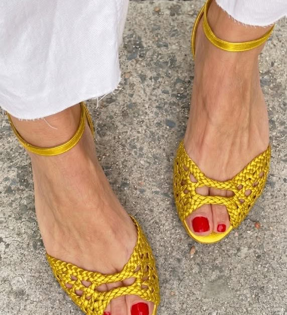 Isadora | Golden Braided Sandals
