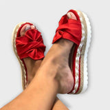 Gerlinde - Golden Plateau Sandals with Bow