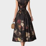Elsa - Midi Dress with Pleats in Floral Pattern