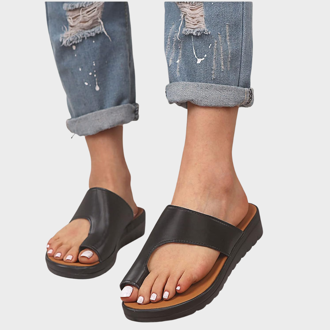 Margrit – Comfortable Toe Ring Sandals