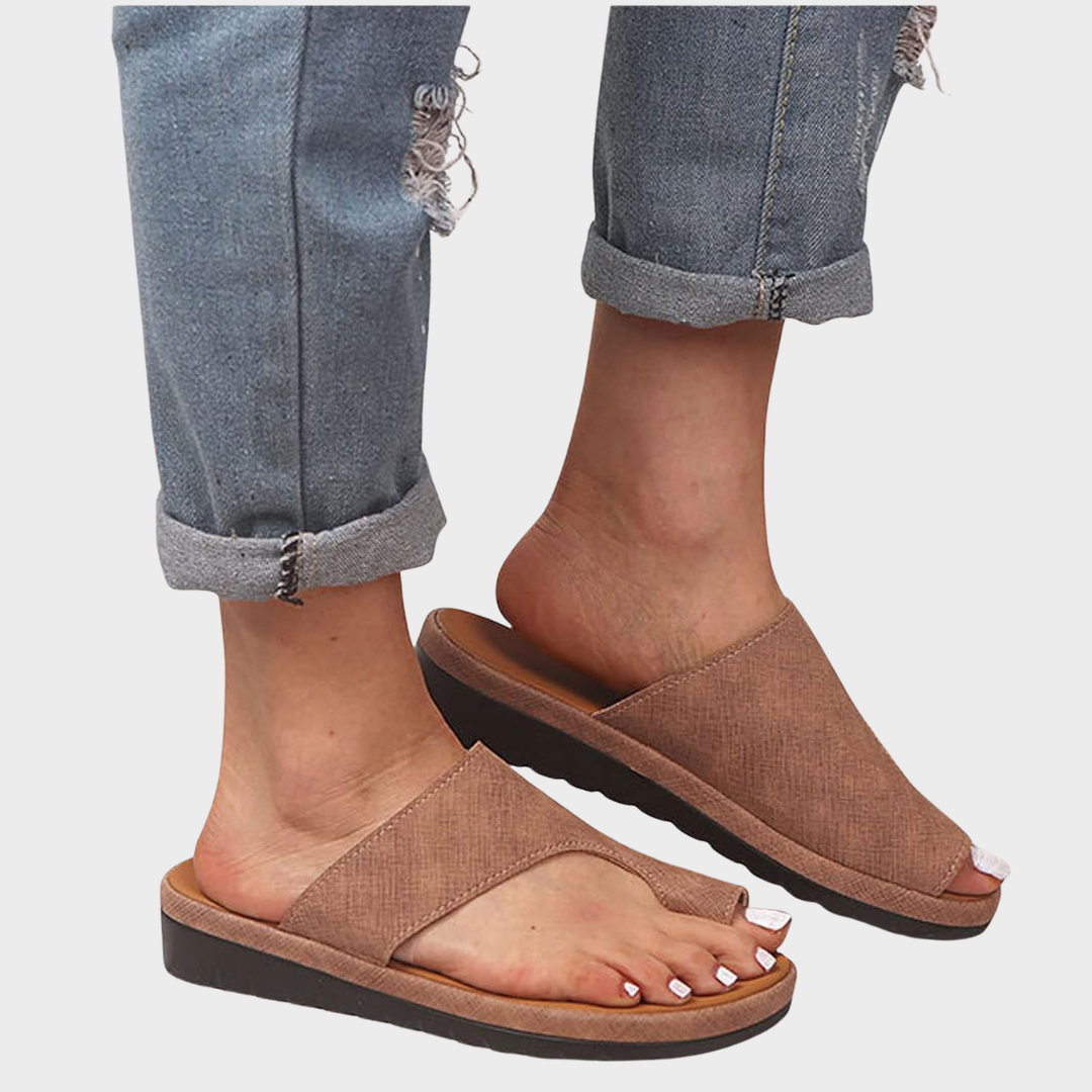 Margrit – Comfortable Toe Ring Sandals