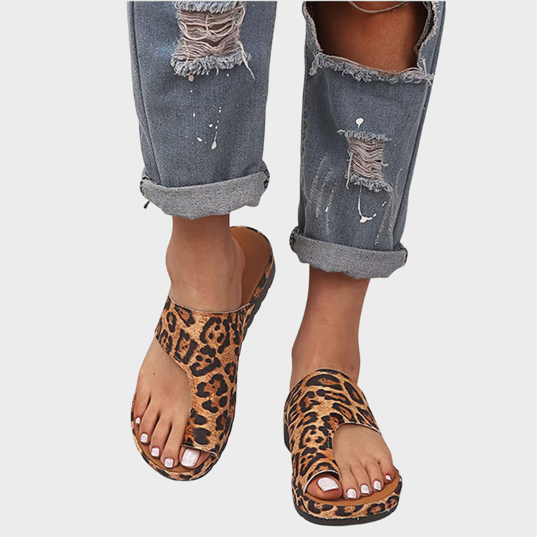 Margrit – Comfortable Toe Ring Sandals