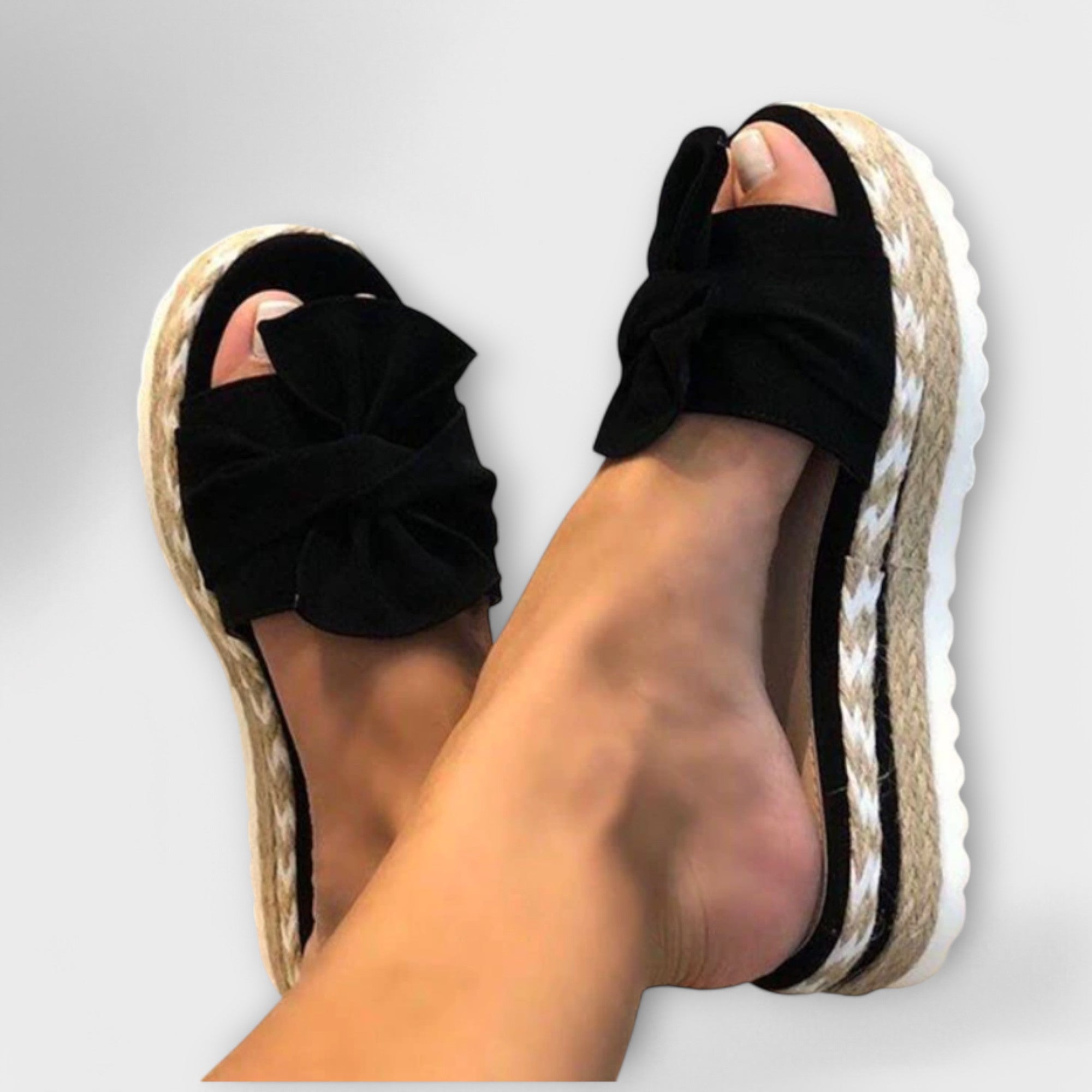 Gerlinde - Golden Plateau Sandals with Bow